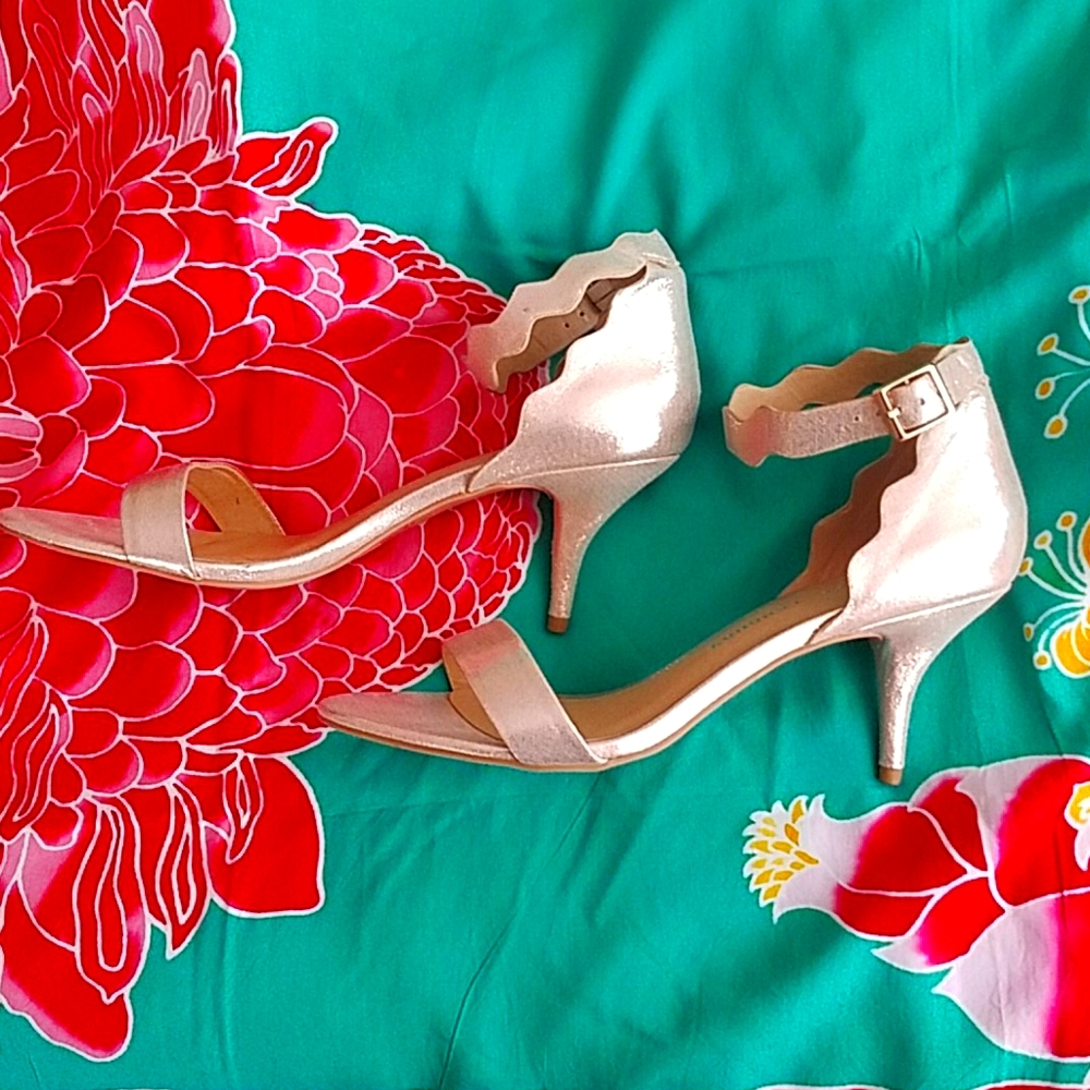 Chinese Laundry Shimmery Party Heels, GUC